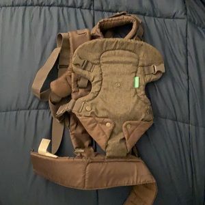 Infantino baby carrier